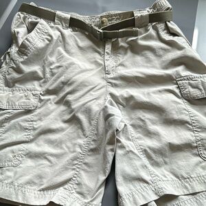 Columbia Lightweight cargo Shorts Omni Wick